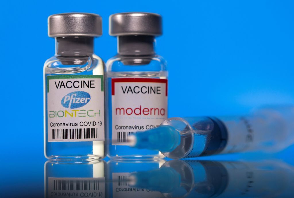 Εμβόλια Pfizer και Moderna: Άκρως αποτελεσματικά και στην ασυμπτωματική λοίμωξη