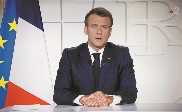 «Κρατήστε ακόμη για 4-6 εβδομάδες»