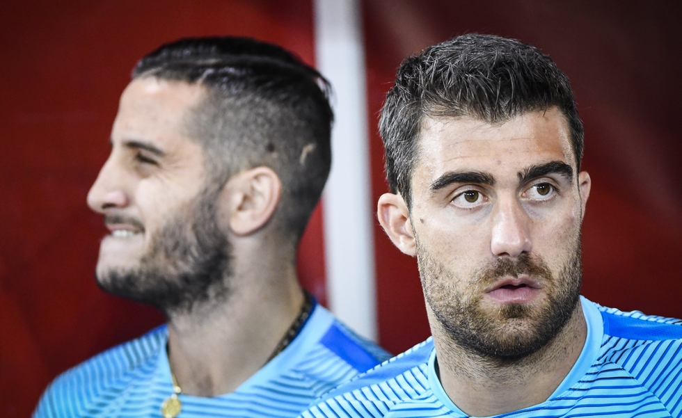 Στρέφεται σε Παπασταθόπουλο και Μανωλά ο Φαν Σιπ