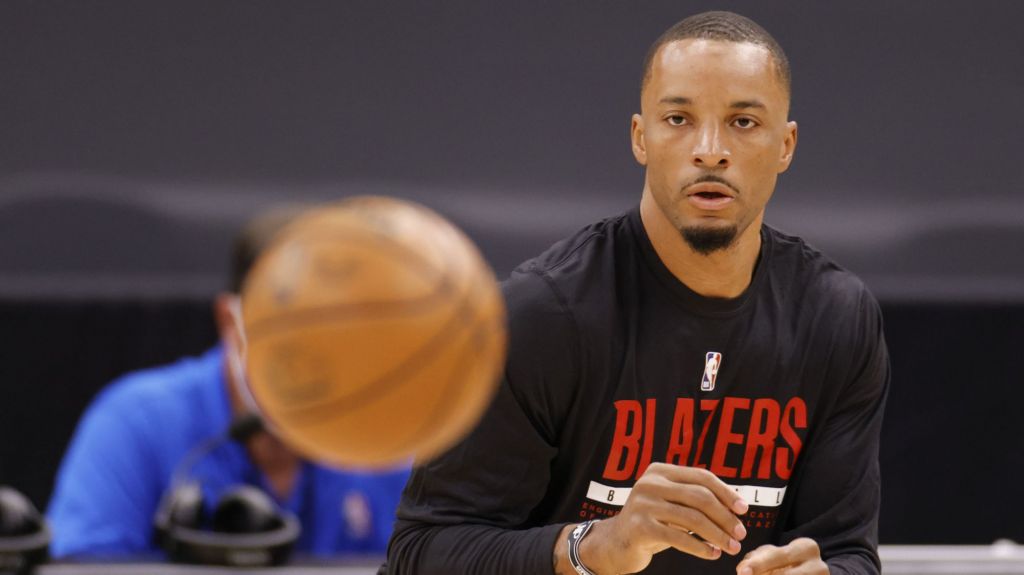 Ο Πάουελ νόμιζε πως ακόμη έπαιζε στους Ράπτορς (Vid)