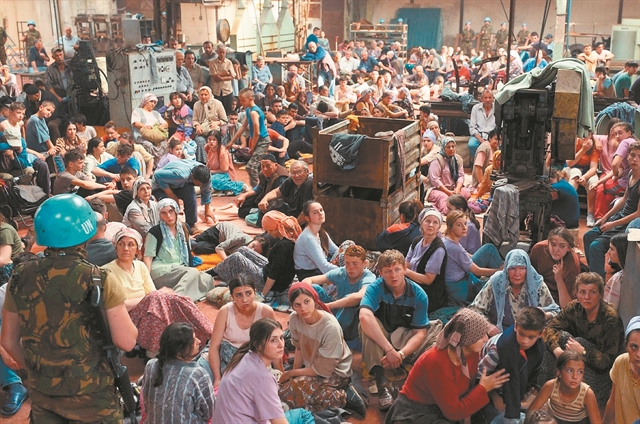 «Θα ζήσουμε με τα μάτια ανοιχτά ή κλειστά;»