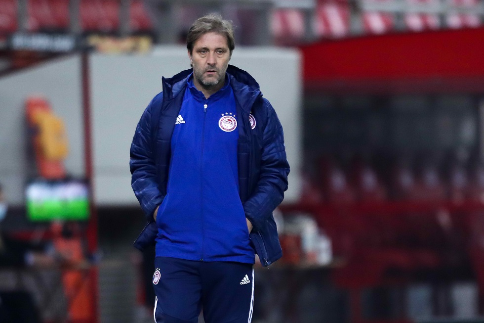 Τι λέει ο Μαρτίνς για διαιτητή, VAR και… κριτική