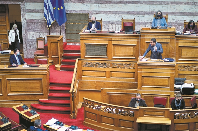 Αντιπερισπασμοί από Τσίπρα και νέο αυτογκόλ