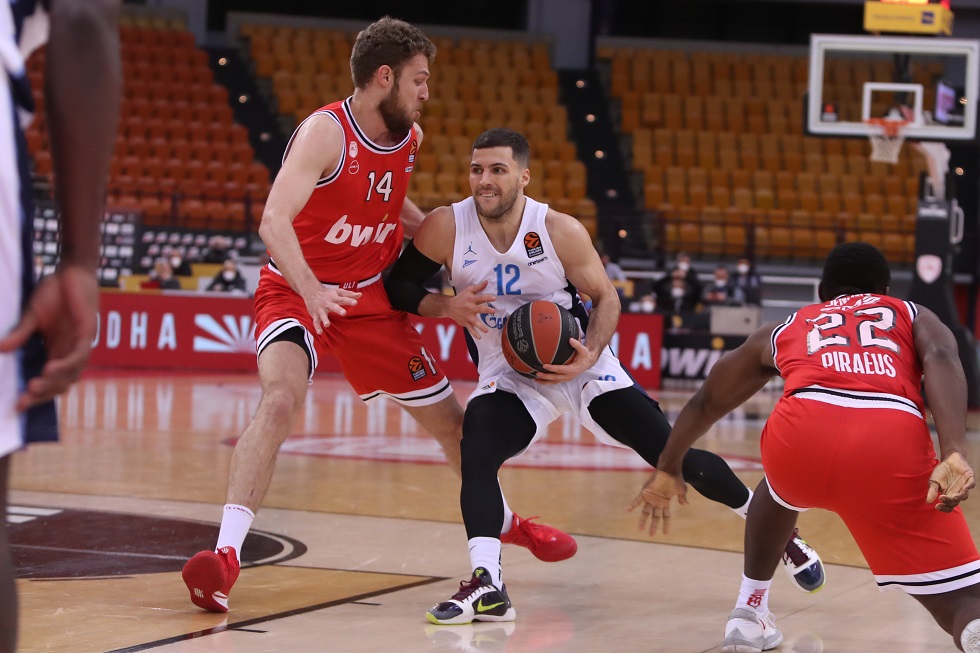 Ολυμπιακός : Τρίτη φορά στην ιστορία του με μόλις πέντε πόντους παθητικό σε μία περίοδο