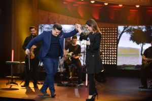 Twitter: To «Σπίτι με το MEGA» μας ταξιδεύει στα πανηγύρια του χωριού μας