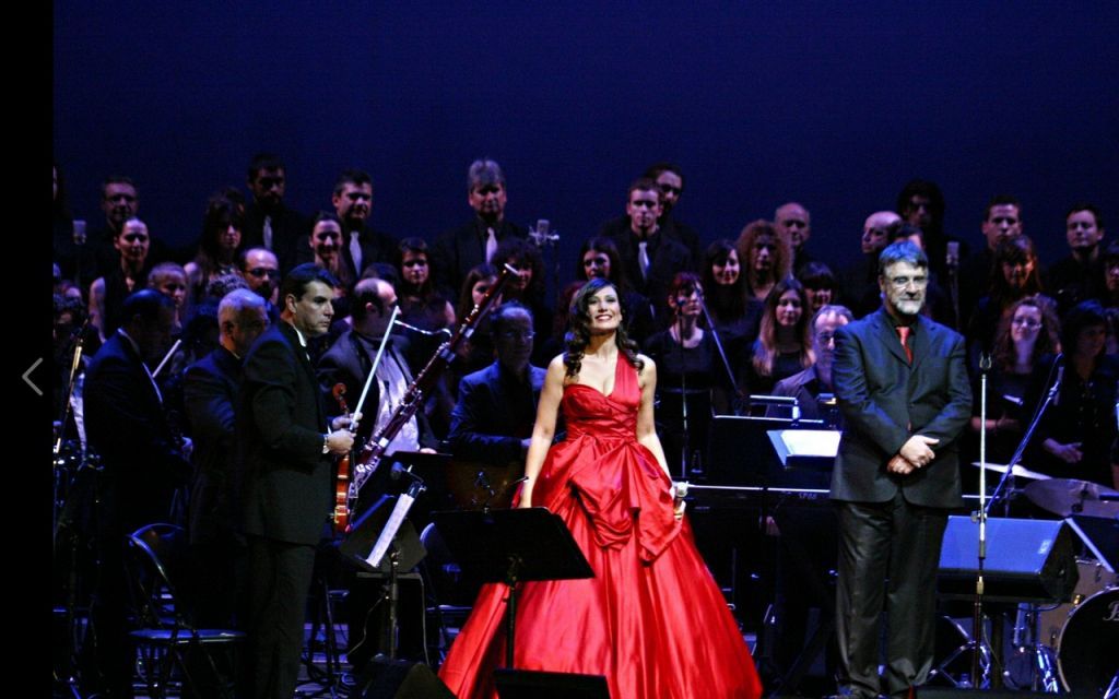 Ποια είναι η σοπράνο που ερμήνευσε τον Εθνικό Υμνο στην Ακρόπολη