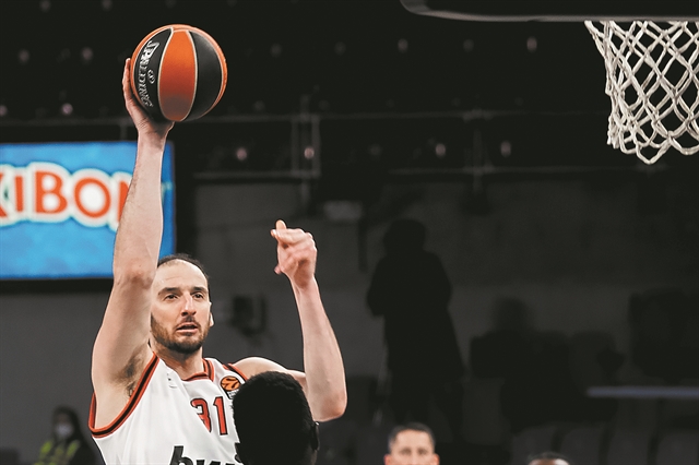 Στο ίδιο έργο θεατές