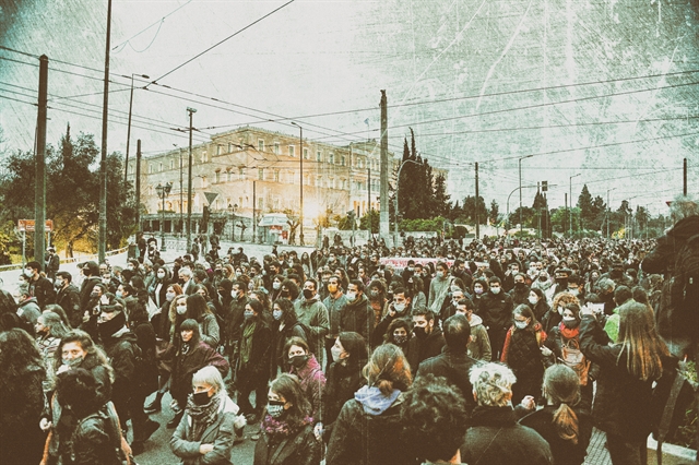 Ουδέν δεινότερον της πανδημίας, όταν συγκατοικεί με τη βία