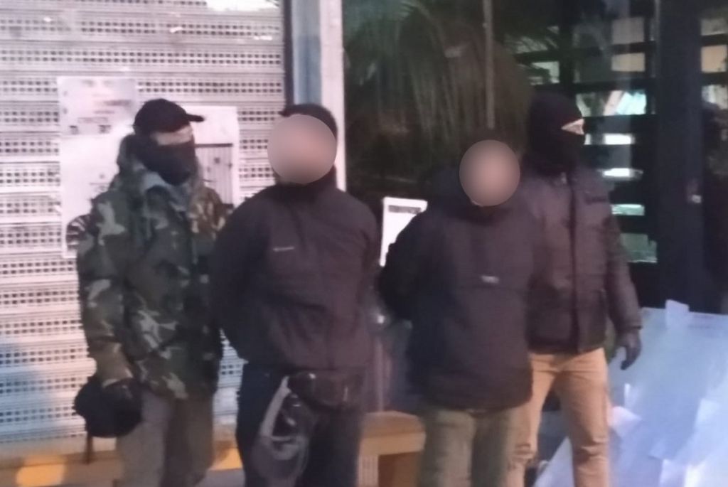 Αντρες με full face και ρούχα στρατιωτικής παραλλαγής συλλαμβάνουν φοιτητές στο ΑΠΘ