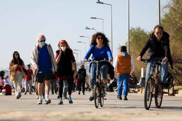 Μετακινήσεις με κωδικό 6 μόνο με τα πόδια προανήγγειλε η Πελώνη