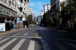 Άδειοι οι κεντρικοί δρόμοι της πρωτεύουσας – Πού πέταξαν οι Αθηναίοι χαρταετό