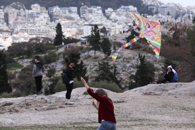 «Στενάζουν» τα νοσοκομεία με 1.394 εισαγωγές το τριήμερο της Καθαράς Δευτέρας
