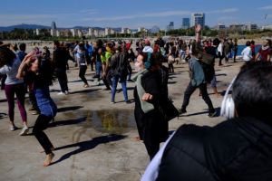 Κοροναϊός: Η Ευρώπη μπορεί να πετύχει συλλογική ανοσία μέχρι τις 14 Ιουλίου