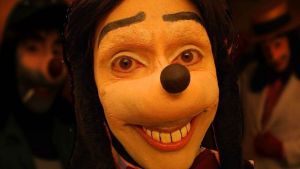 Jonathan Galindo : Τι πραγματικά συμβαίνει με τον «Γκούφυ» που παρασύρει παιδιά