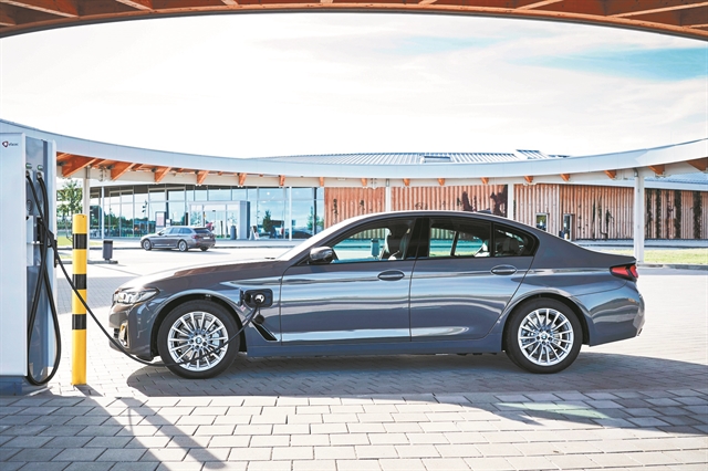 Σπορ υβριδικές εκδόσεις από την BMW