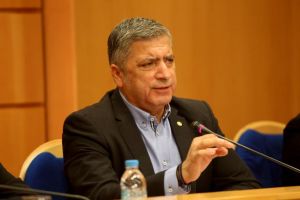 Σεβαστείτε αυτή τη δύσκολη οικογενειακή στιγμή και το παιδί μου ζητά από τα ΜΜΕ ο Πατούλης