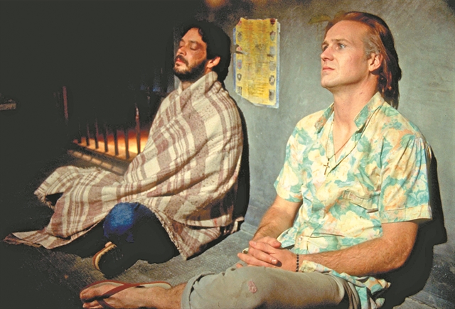 Ταυτότητα πλασμένη από ψευδαισθήσεις