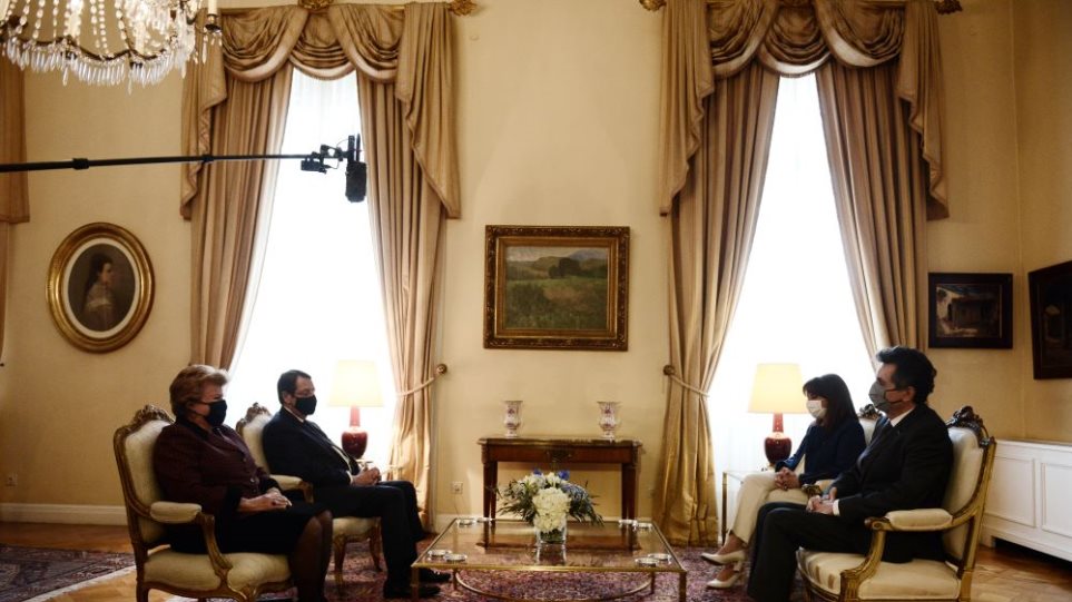 Συνάντηση Σακελλαροπούλου – Αναστασιάδη : Αγωνιζόμαστε όλοι για δίκαιη λύση του Κυπριακού