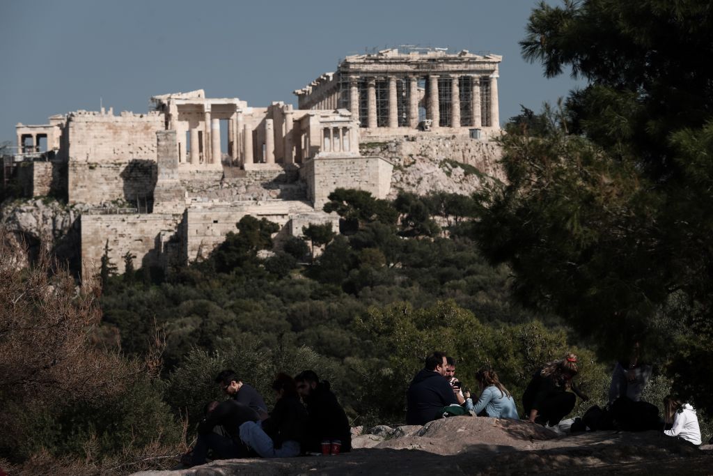 Έξι περιοχές με τριψήφιο αριθμό κρουσμάτων στην Αττική