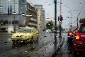 Καιρός : Βροχές, χιόνια και βοριάδες τη Δευτέρα