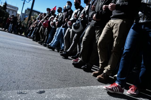 Βασιλακόπουλος : Για την έξαρση κρουσμάτων αρκεί να δει κανείς τις 100 διαδηλώσεις σε ένα μήνα και τις απάτες με τα SMS