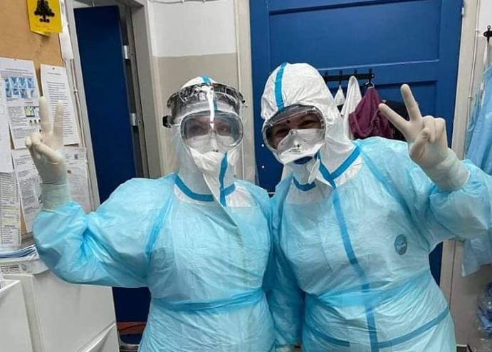 Κάνεις… τον σταυρό σου και μπαίνεις στην αίθουσα παρά τον φόβο σου