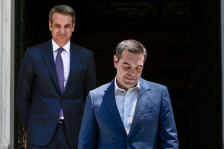 Που χάνουν και που κερδίζουν ΝΔ και ΣΥΡΙΖΑ σύμφωνα με νέες δημοσκοπήσεις