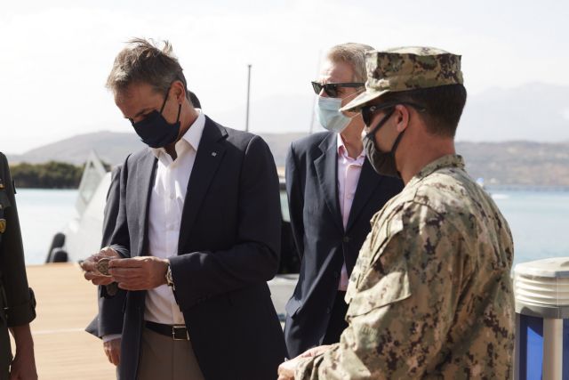 Στη Σούδα ο Μητσοτάκης με φόντο το σκηνικό «πολέμου» ΗΠΑ και Ρωσίας