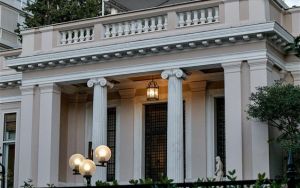 Γιατί η κυβέρνηση αρνείται το «χατίρι» στον Κουφοντίνα