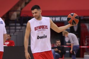 Ολυμπιακός : Υποβλήθηκε σε επέμβαση ο Παπανικολάου