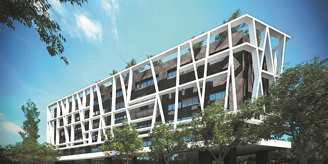 Μετακομίζει και ετοιμάζει προσλήψεις