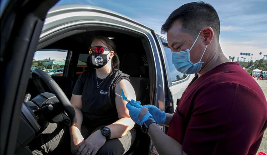 ΗΠΑ : Σε χρόνο ρεκόρ υλοποιήθηκε η υπόσχεση Μπάιντεν για 100.000.000 εμβολιασμούς