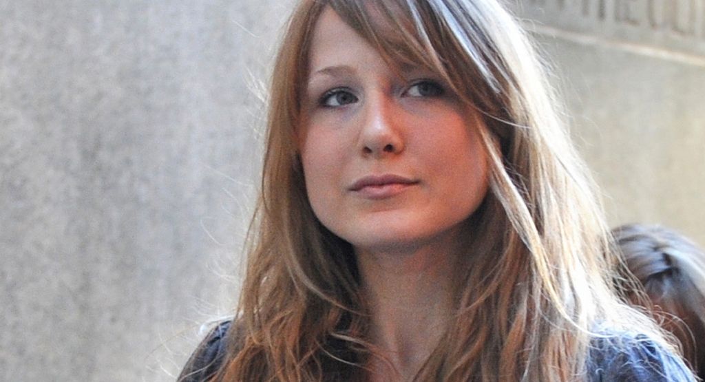 Κάρολιν Τζουλιάνι : Το σεξ με ζευγάρια με έκανε καλύτερο άνθρωπο