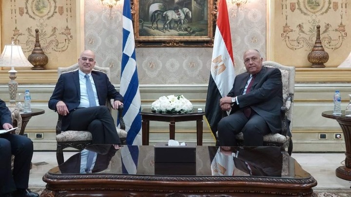 Ύπουλο παιχνίδι της Αιγύπτου με την Τουρκία – Στο Κάιρο ο Δένδιας για τα ενεργειακά και τις θαλάσσιες ζώνες