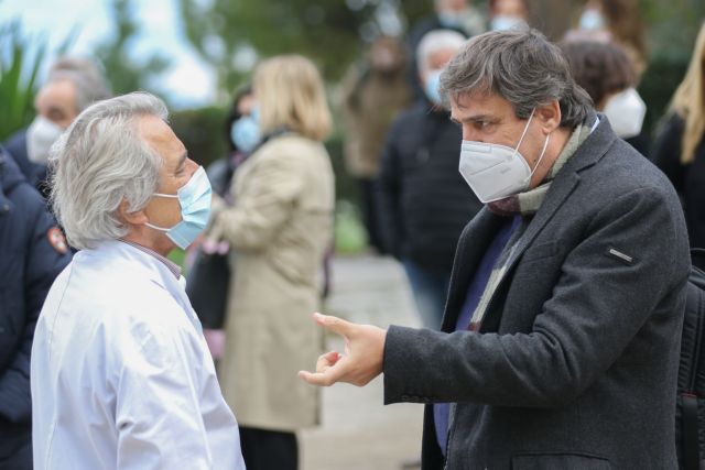 Ξανθός : Δεν είναι λύση το self-testing – Συνταγογράφηση των τεστ