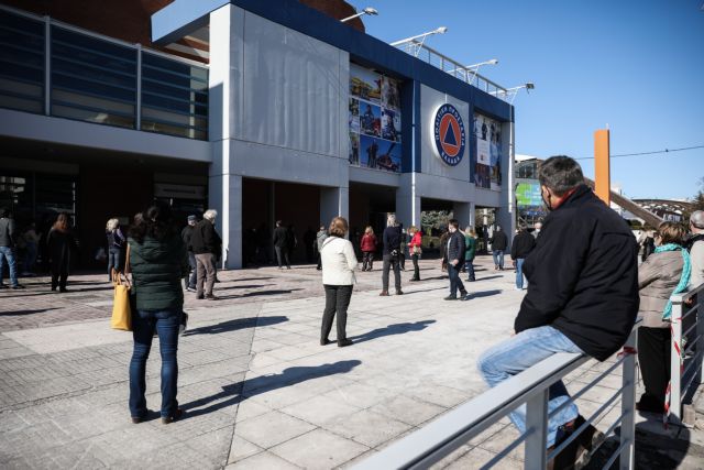 Αυτή την εβδομάδα θα ξεπεράσουμε το 1 εκατ. εμβολιασμούς λέει ο Πιερρακάκης – Γίνονται 30.000 την ημέρα