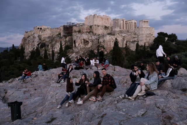 Θεοχάρης : Ίσως και πριν τις 14 Μαΐου η έλευση ξένων τουριστών στην Ελλάδα