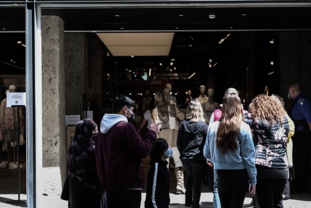 Σήμερα αποφασίζουν οι ειδικοί για εμπορικά κέντρα, ψώνια χωρίς ραντεβού – Πονοκέφαλος το Πάσχα στο χωριό