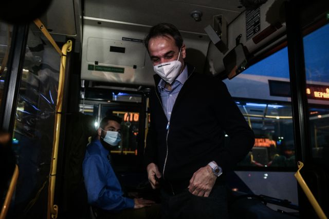 Στο αμαξοστάσιο της ΟΣΥ ο Μητσοτάκης : Στόχος να μειωθεί ο συνωστισμός στις επιβαρυμένες γραμμές