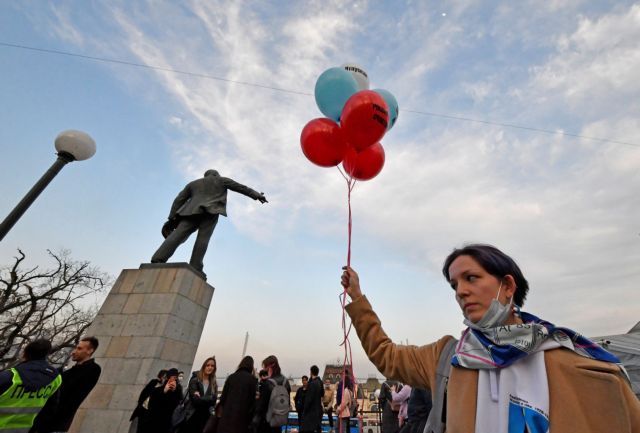 Θλιβερή η σύλληψη υποστηρικτών του Ναβάλνι στη Ρωσία λέει ο  Σαρλ Μισέλ