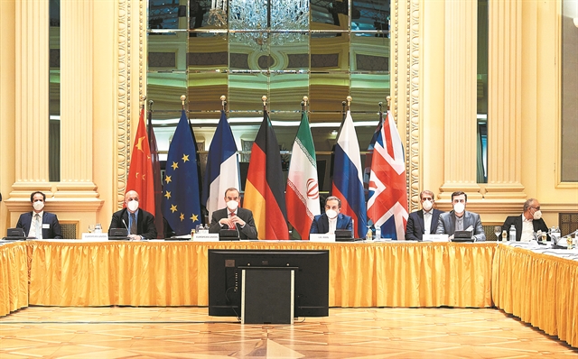 Συζητούν ξανά με μεσάζοντα την Ευρώπη