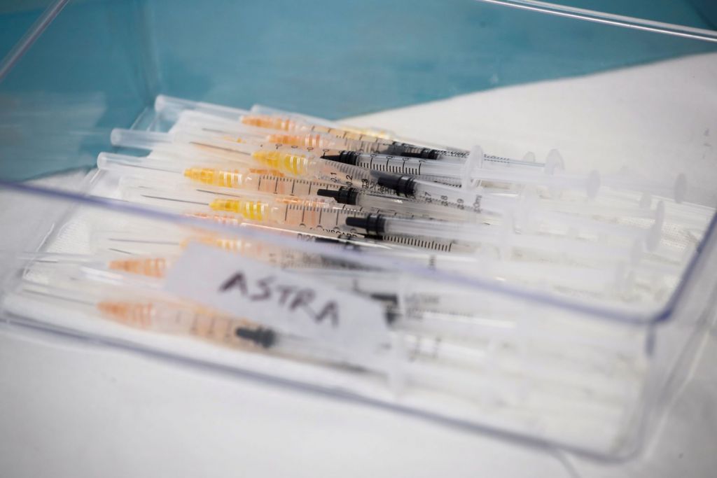 H Δανία σταματά οριστικά τη χορήγηση του εμβολίου της AstraZeneca