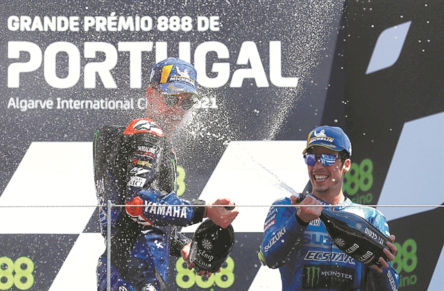 Κλείδωμα ή προσπέραση