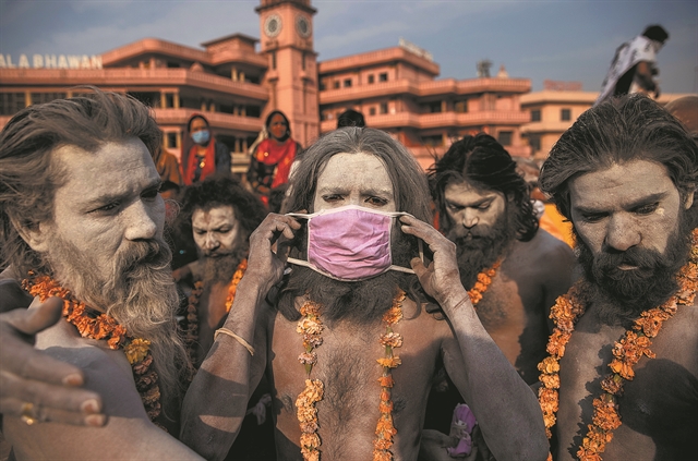 Ενα κρυολόγημα ίσως έκανε κάποιους «άτρωτους» στον Covid-19