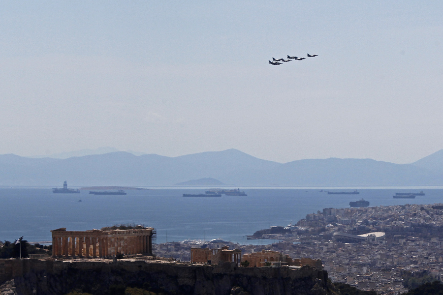 Γιατί πέταξαν πολεμικά αεροσκάφη πάνω από την Ακρόπολη