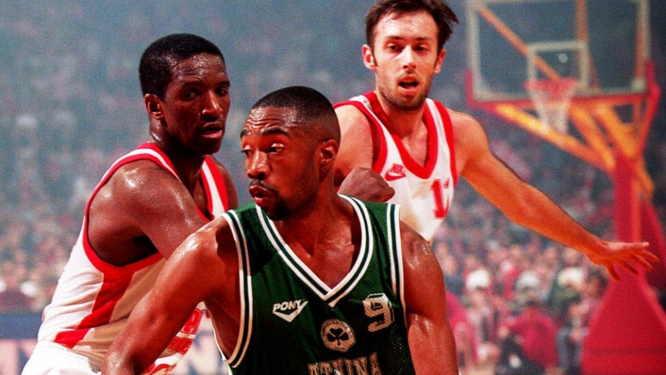 Όταν ο Ολυμπιακός άνοιγε τον δρόμο για τον θρίαμβο της Ρώμης