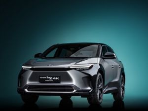 Το νέο Toyota bZ4X Concept ανοίγει την …πόρτα της αμιγούς ηλεκτροκίνησης για την ιαπωνική φίρμα
