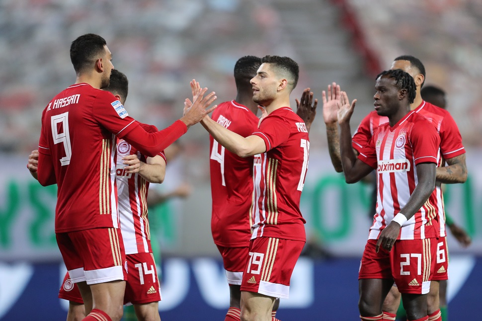 Βαθμολογία : Το σήκωσε ο Θρύλος