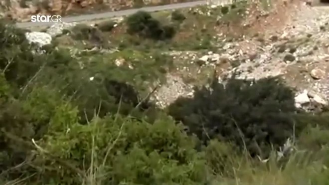 Οι 100 μαρτυρικές ώρες της γυναίκας δίπλα στον νεκρό σύζυγό της