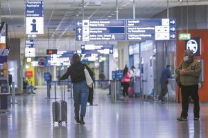 Ανεβαίνει η αεροπορική κίνηση